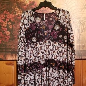 Long sleeve V neck blouse